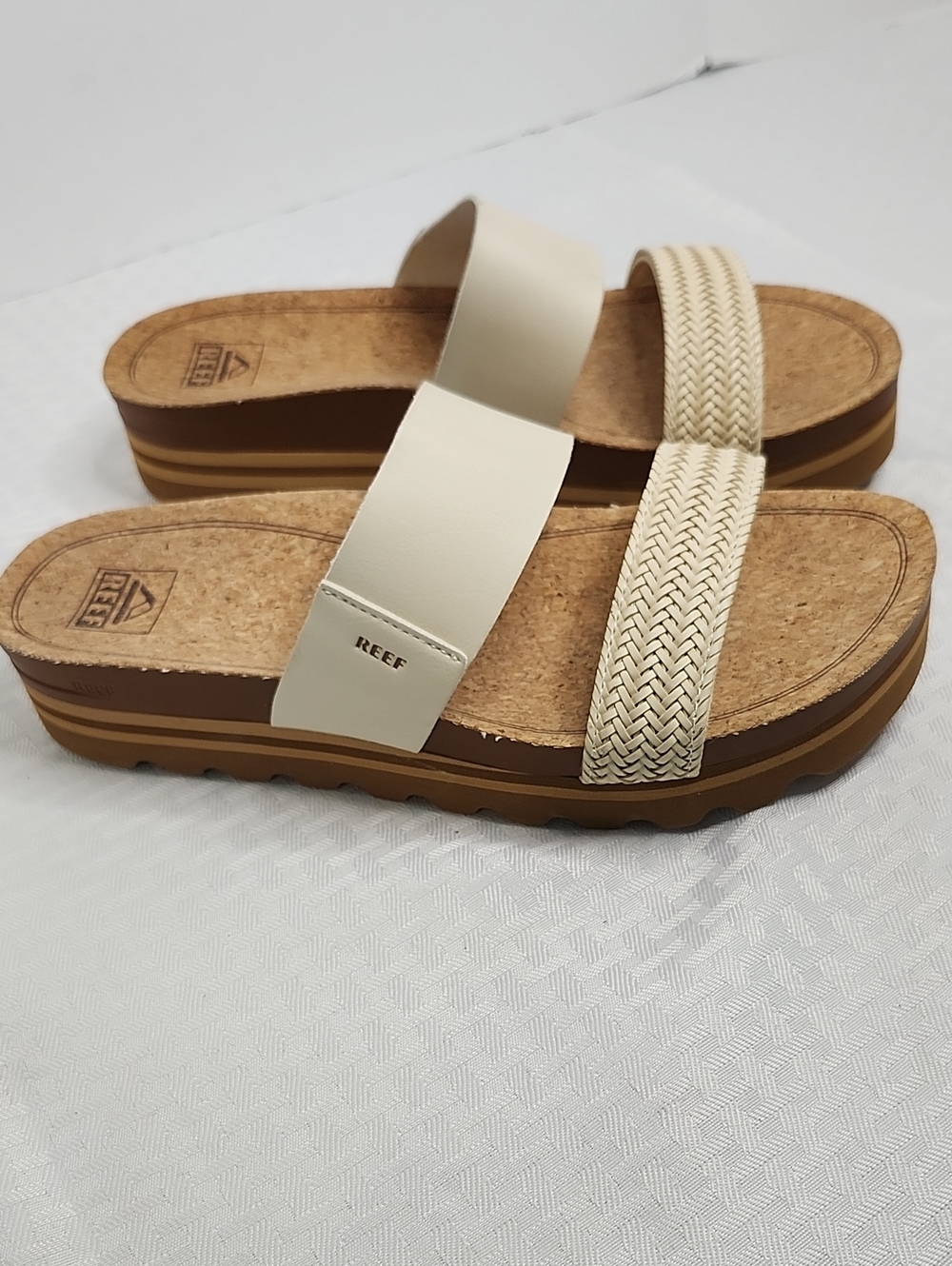 NWOT Reef Platform Sandals Ivory Size 10 Cushion Vista Natural Cork Slide